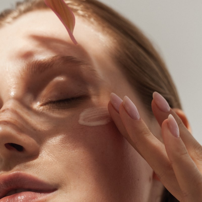 Verjüngendes Gesichtsserum